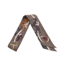 将图像加载到图库查看器中，HERMES Twilly Horse Racing Marron Glacé/Crème/Taupe Grey Silk100%
