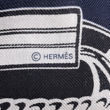 将图像加载到图库查看器中，HERMES Carre H Attrage buckle Size 100 Marine/Black/White Cashmere70% 30%
