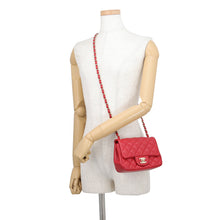 Load image into Gallery viewer, CHANEL Mini Matelasse Single Flap Single Chain Shoulder Bag RedA35200 Lambskin Size 17
