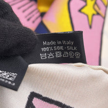 Load image into Gallery viewer, CHANEL Métiers d'Art Bandana Pink/Multicolor Silk100%
