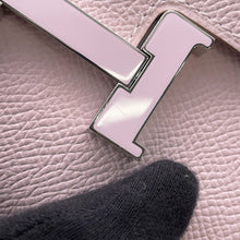 将图像加载到图库查看器中，HERMES Constance to Go mauve pail Epsom
