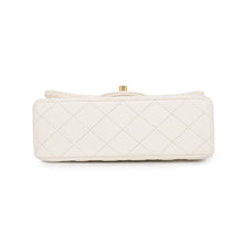 Load image into Gallery viewer, CHANEL Matelasse Top Handle Mini Flap Bag WhiteAS2431 Caviar Leather Size 20

