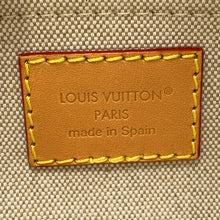 将图像加载到图库查看器中，LOUIS VUITTON Trocadero Wearable Wallet OceanBlueM26826 Monogram・Heritage
