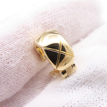 将图像加载到图库查看器中，CHANEL Coco Crush Collection EarringsJ11134 18K Yellow Gold
