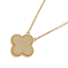将图像加载到图库查看器中，Van Cleef &amp; Arpels Vintage Alhambra 1PD Necklace 2018 Holiday CollectionVCARP2R700 18K Yellow Gold
