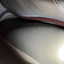 将图像加载到图库查看器中，HERMES Kelly Akkad Etoupe Togo Leather Size PM
