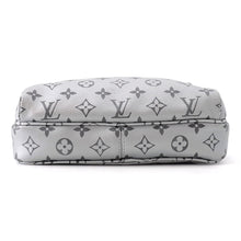 将图像加载到图库查看器中，LOUIS VUITTON Messenger Silver/NoirM43859 Monogram / Reflect Size PM
