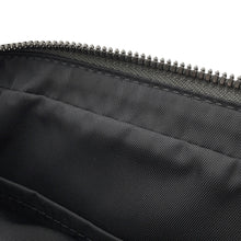 将图像加载到图库查看器中，LOUIS VUITTON Messenger Silver/NoirM43859 Monogram / Reflect Size PM
