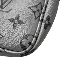 将图像加载到图库查看器中，LOUIS VUITTON Messenger Silver/NoirM43859 Monogram / Reflect Size PM
