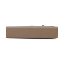 Load image into Gallery viewer, Bonaventura Shoulder Wallet Greige Embossed Leather

