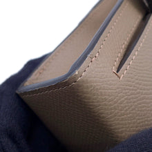 Load image into Gallery viewer, Bonaventura Shoulder Wallet Greige Embossed Leather
