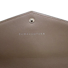 Load image into Gallery viewer, Bonaventura Shoulder Wallet Greige Embossed Leather
