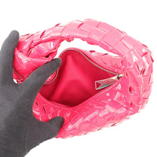 将图像加载到图库查看器中，Bottega Veneta Mini Jodie Handbag Pink651876V1GG06431 Patent Leather
