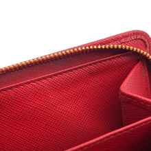 将图像加载到图库查看器中，PRADA Compact wallet Red1ML018 Leather
