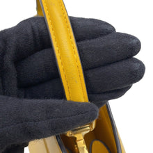 将图像加载到图库查看器中，FENDI Peekaboo Icy You Yellow8BN335 Leather Size Petit
