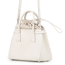 将图像加载到图库查看器中，Maison Margiela Maison Margiela 5AC Drawstring Bag WhiteSB3WD0005P4348H0157 Leather Canvas Size Mini
