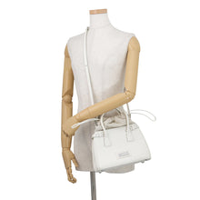 将图像加载到图库查看器中，Maison Margiela Maison Margiela 5AC Drawstring Bag WhiteSB3WD0005P4348H0157 Leather Canvas Size Mini

