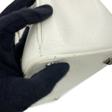 将图像加载到图库查看器中，Maison Margiela Maison Margiela 5AC Drawstring Bag WhiteSB3WD0005P4348H0157 Leather Canvas Size Mini
