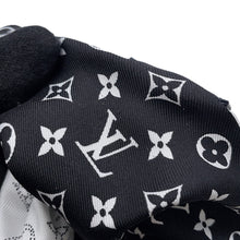 Load image into Gallery viewer, LOUIS VUITTON LV Bloom Scrunchie Noir/WhiteM96662 Silk100%
