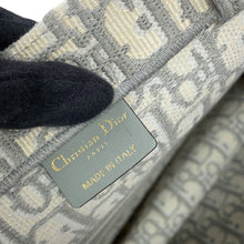 将图像加载到图库查看器中，Dior Oblique Book Tote Gray/EcruWhiteM1296ZRIW_M20I Canvas Size Medium
