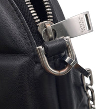 将图像加载到图库查看器中，Bottega Veneta Padded Halfmoon Black593165 Leather Size Mini
