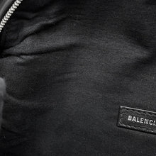Load image into Gallery viewer, BALENCIAGA Everyday Waist Bag Black579617 Leather
