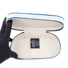 Load image into Gallery viewer, HERMES Escale Pouch Marine/Ivory Toile H
