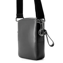 Load image into Gallery viewer, RED VALENTINO VLTNLogo Shoulder Bag Black2Y2B0943BHY_0NO Leather
