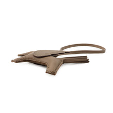 将图像加载到图库查看器中，HERMES Rodeo Pegasus Etoupe Lambskin Swift Leather Size PM
