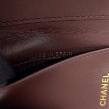 将图像加载到图库查看器中，CHANEL Tri-fold Wallet Matelasse CC Logo Classic Small Flap Wallet Caviar Leather BlackAP0230 Caviar Leather
