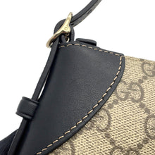 将图像加载到图库查看器中，GUCCI GG Emblem GG Supreme Shoulder Bag Beige/Black815218 GG Supreme Leather
