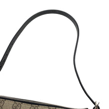将图像加载到图库查看器中，GUCCI GG Emblem GG Supreme Shoulder Bag Beige/Black815218 GG Supreme Leather
