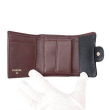 将图像加载到图库查看器中，CHANEL Matelasse Timeless Classics Tri-fold Wallet Small Flap Wallet BlackAP0229 Caviar Leather
