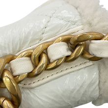 将图像加载到图库查看器中，CHANEL CHANEL19 ChainShoulder Bag WhiteAS1160 Lambskin Shearling
