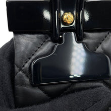 将图像加载到图库查看器中，CHANEL 2.55 Reissue Hanger Shoulder Bag 2016 Limited Edition Shoulder Bag 2016 Limited Edition Black Lambskin Size Small
