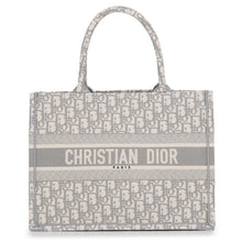 Load image into Gallery viewer, Dior Oblique Book Tote Gray/EcruWhiteM1296ZRIW_M20I Canvas Size Medium
