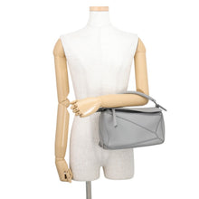 将图像加载到图库查看器中，LOEWE Puzzle bag Pearl Grey322.30.S21 1150 Leather Size Small
