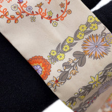 将图像加载到图库查看器中，HERMES Twilly Lid de Gala en Fleur &amp; Eyeliner Vanilla/Orange/Khaki Silk100%
