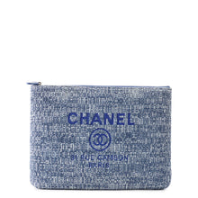 将图像加载到图库查看器中，CHANEL Deauville Clutch Blue/WhiteA80118 Tweed
