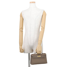 Load image into Gallery viewer, HERMES PochetteKelly Etoupe Swift Leather
