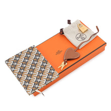 Load image into Gallery viewer, HERMES Notebook cover Carne Secret Animapolis Gold Swift Leather
