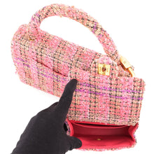将图像加载到图库查看器中，CHANEL Matelasse parent and child Bag Pink Tweed
