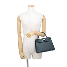 Load image into Gallery viewer, HERMES Kelly Sellier Vert Shipley Chevre Shamqila Size 25
