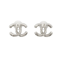 Load image into Gallery viewer, CHANEL Métiers d'Art CC Logo Rhinestone EarringsABH770 Metal Rhinestone
