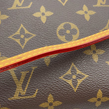 Load image into Gallery viewer, LOUIS VUITTON side trunk BrownM46815 Monogram Size PM
