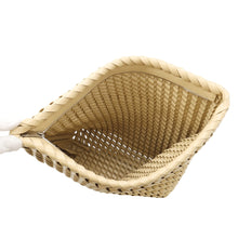 Load image into Gallery viewer, Bottega Veneta INTRECCIATO Clutch Bag Beige Patent Leather
