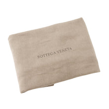 Load image into Gallery viewer, Bottega Veneta INTRECCIATO Clutch Bag Beige Patent Leather
