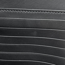 Load image into Gallery viewer, Bottega Veneta Clutch Bag Black Leather
