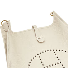 Load image into Gallery viewer, HERMES Evelyne3 Craie Taurillon Clemence Size PM
