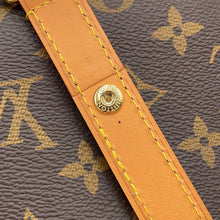 将图像加载到图库查看器中，LOUIS VUITTON loop BeigeM81098 Monogram
